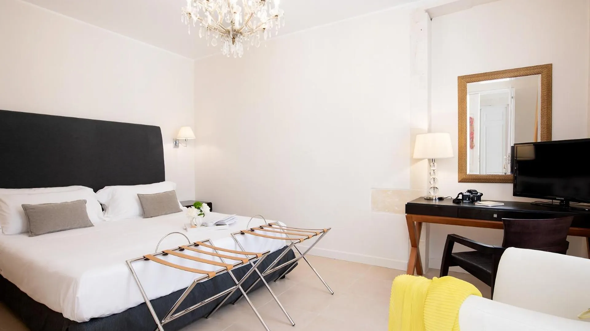 Hotel Palazzo Cavalieri Syracuse 4*,  Italia