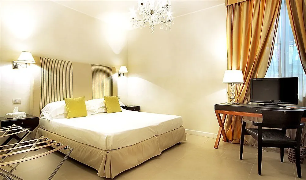 Hotel Palazzo Cavalieri Syracuse 4*,